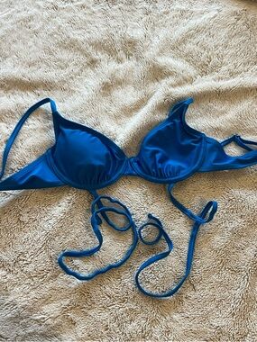 No Boundaries Bright Blue Triangle Bikini Top Medium 7-9